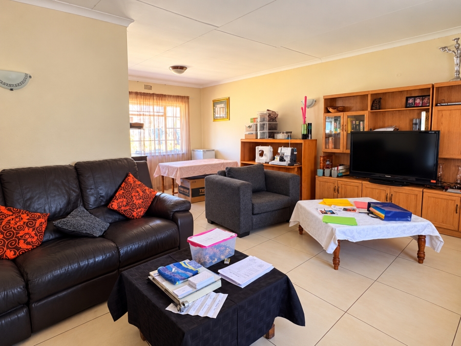 5 Bedroom Property for Sale in Vaalpark Free State
